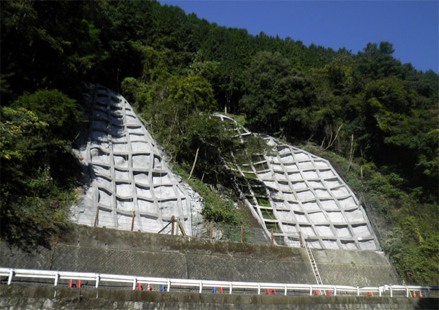 吹付枠工 施工例